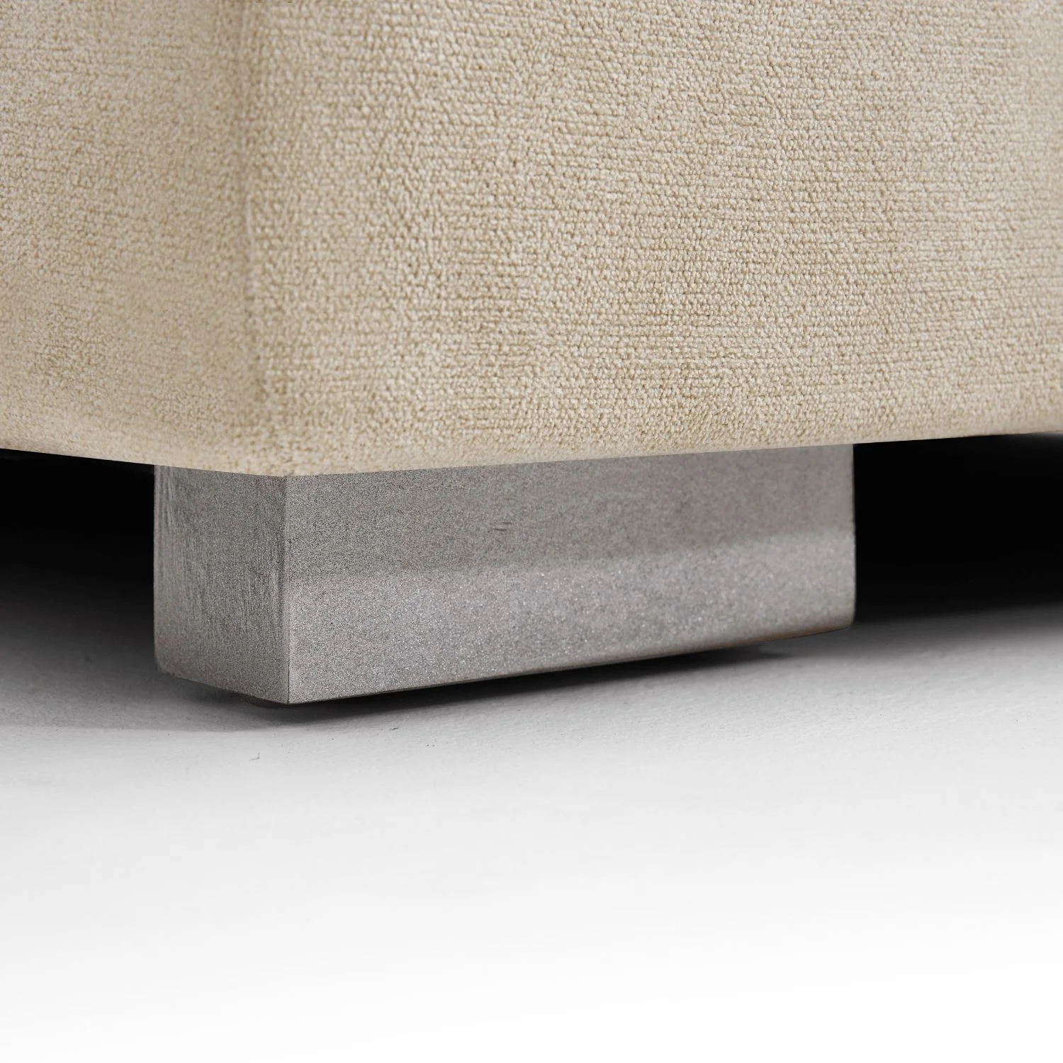 Feathers U-Sectional - Image 10