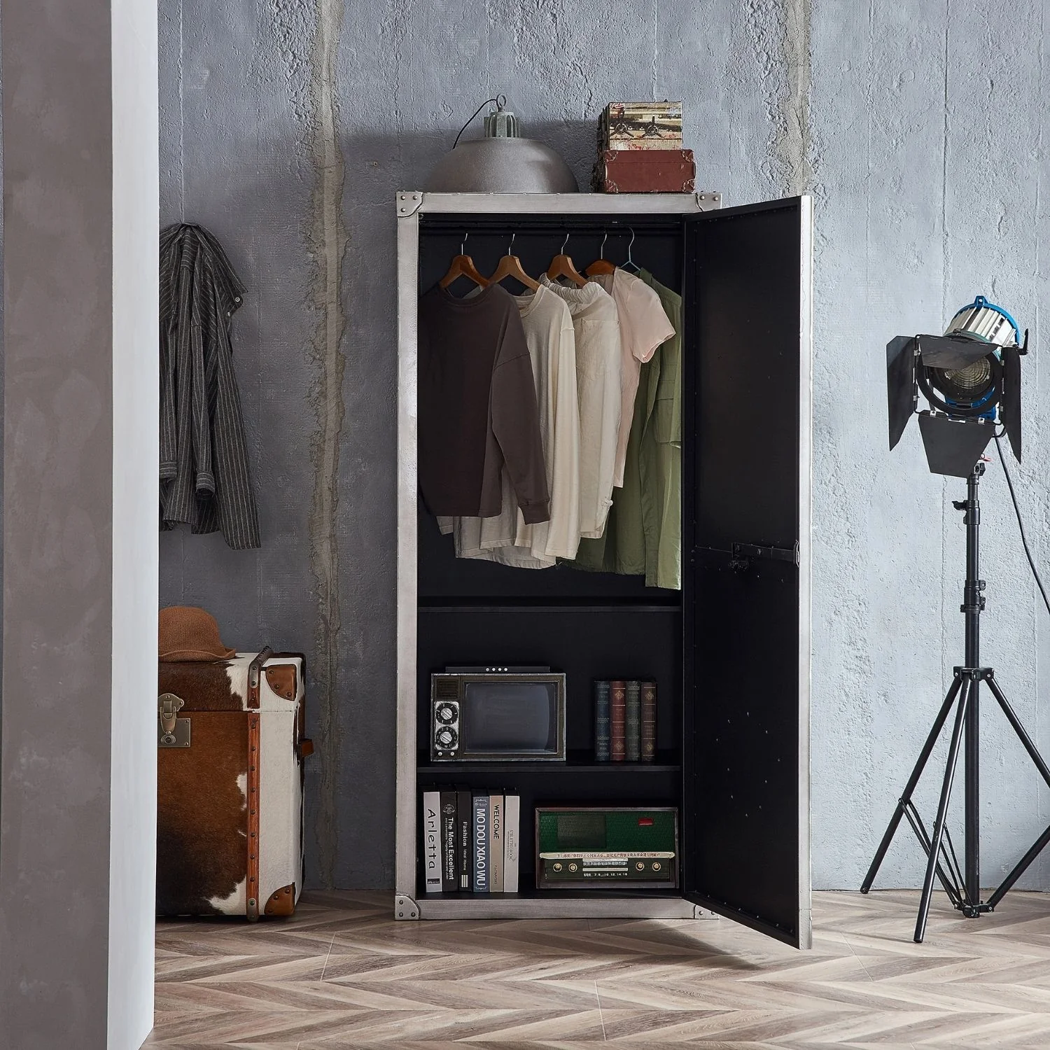 Vault Wardrobe - Image 4